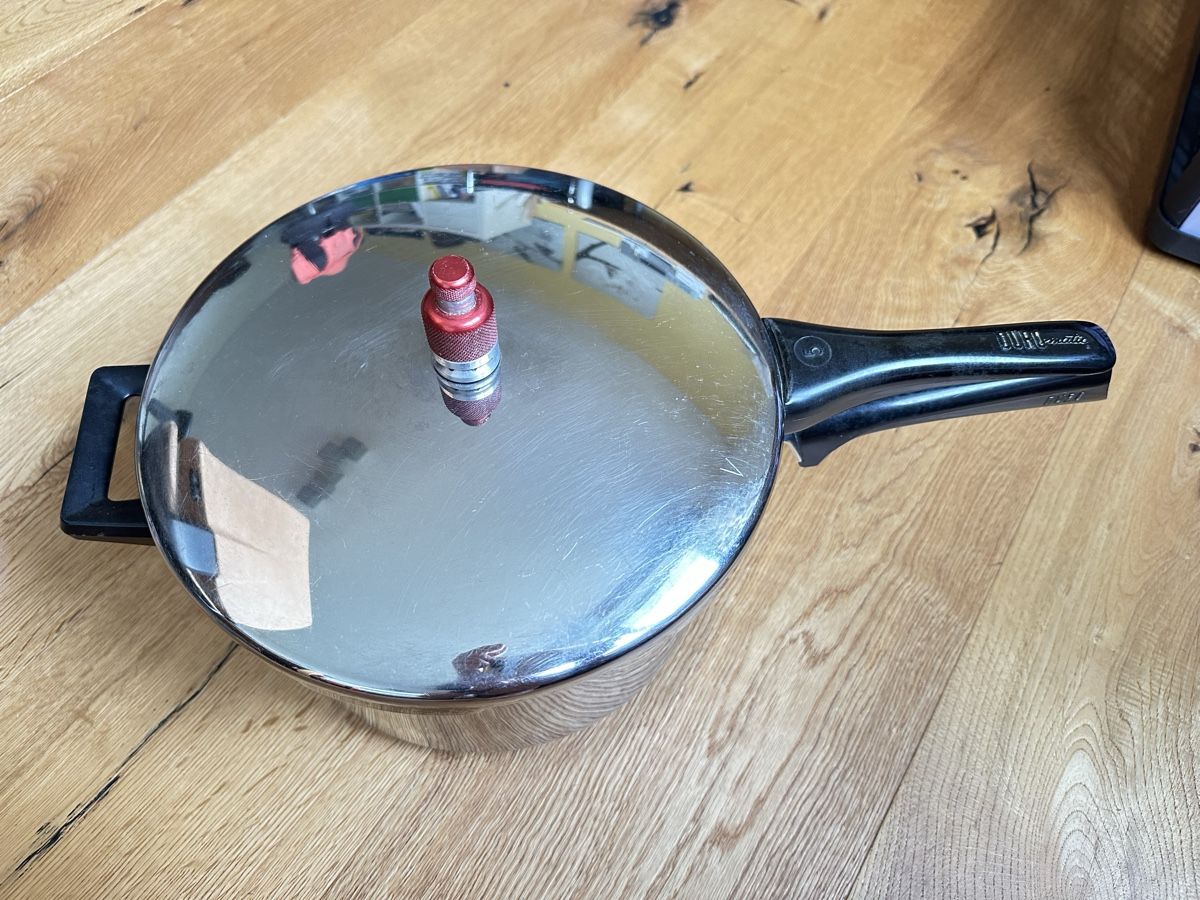 Duromatic Casseroles: Duromatic Dampfkochtopf – D'occasion à Ebmatingen par VWCalifornia13