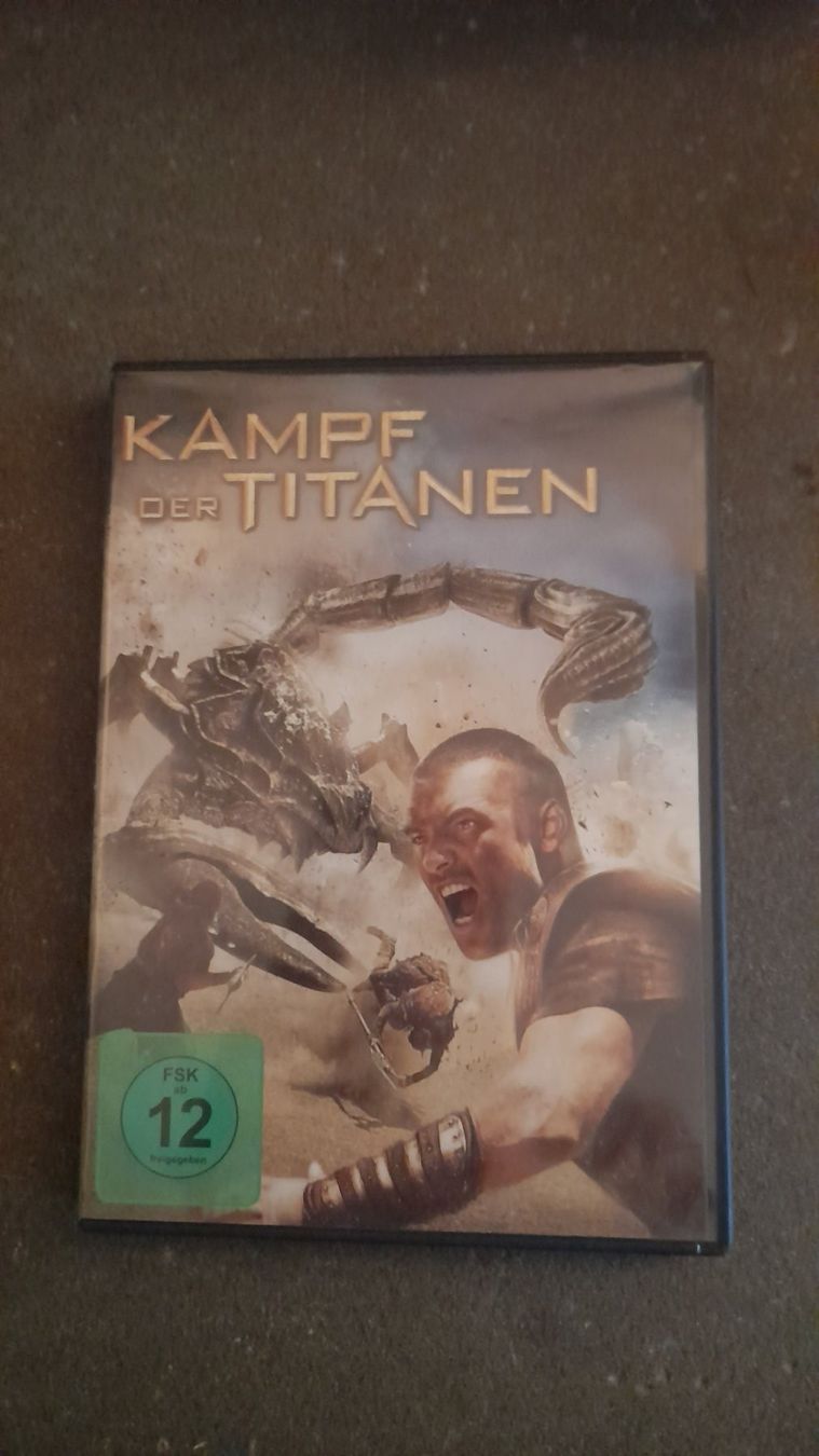 Tutti i DVDs: KAMPF DER TITANEN   DVD – Usato da Wetzikon ZH venduto da Ramones01