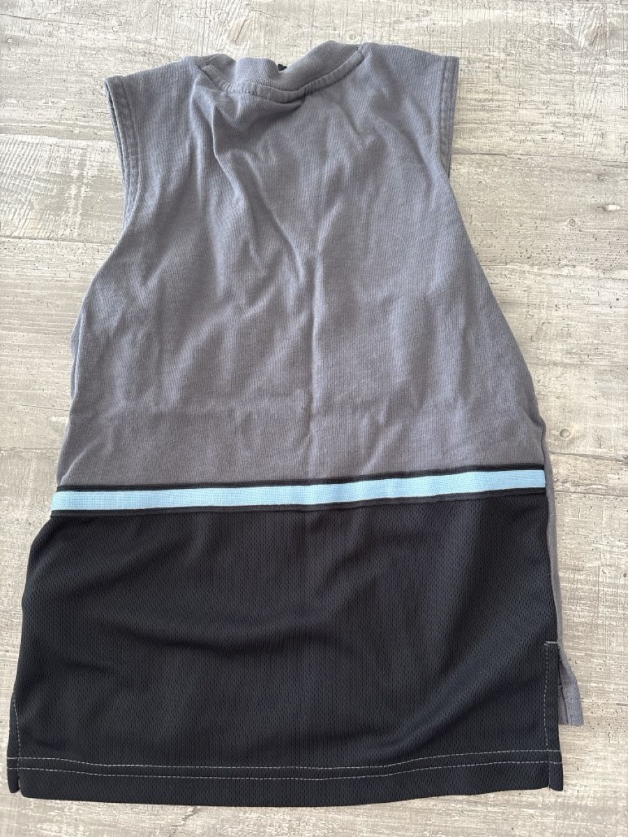 Nike Camicie, T-shirt & Polo: Nike Shirt 110/116 – Usato da Schliern b. Köniz venduto da Giulae 1
