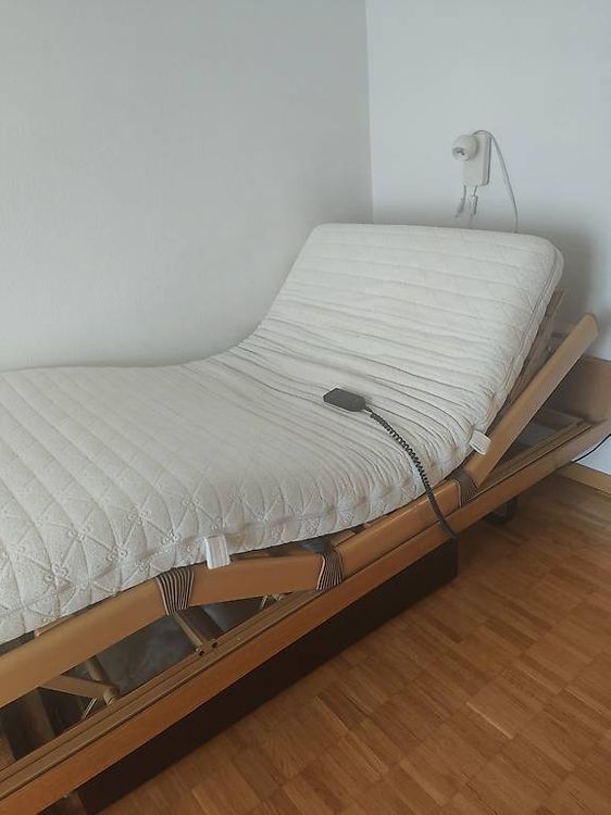 bett-mit-motor-zb-f-r-pflegebed-rftige-personen-gebraucht-in-spiegel