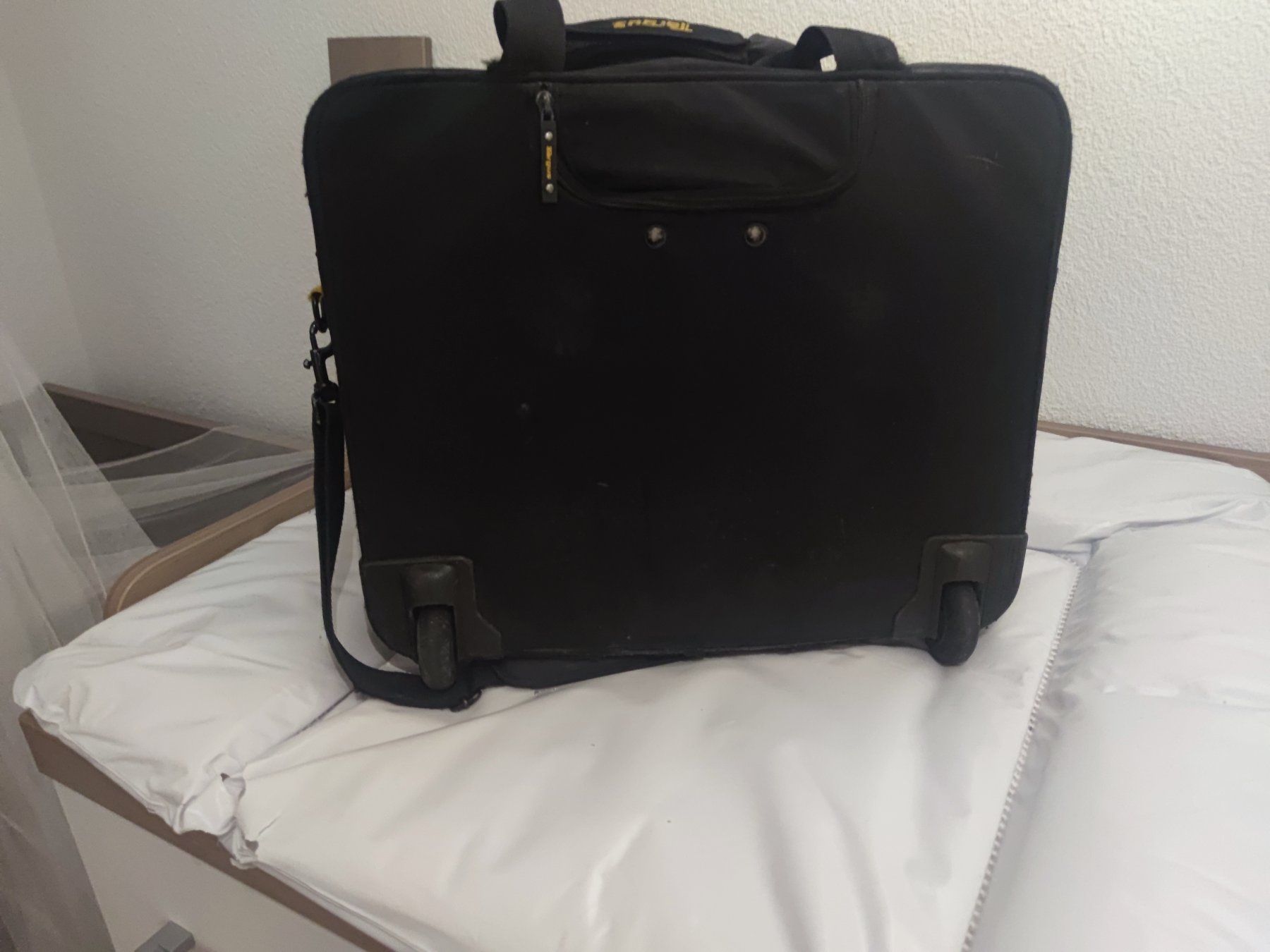 Targus Reisekoffer: Targus Notebook Rollkoffer – Neu (gemäss Beschreibung) aus Buchs ZH von nudle10 1