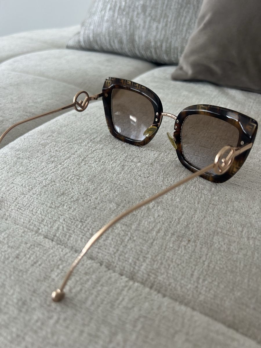 Fendi Lunettes & Verres: Fendi Sonnenbrille – D'occasion à Wallisellen par lau_68b9 5
