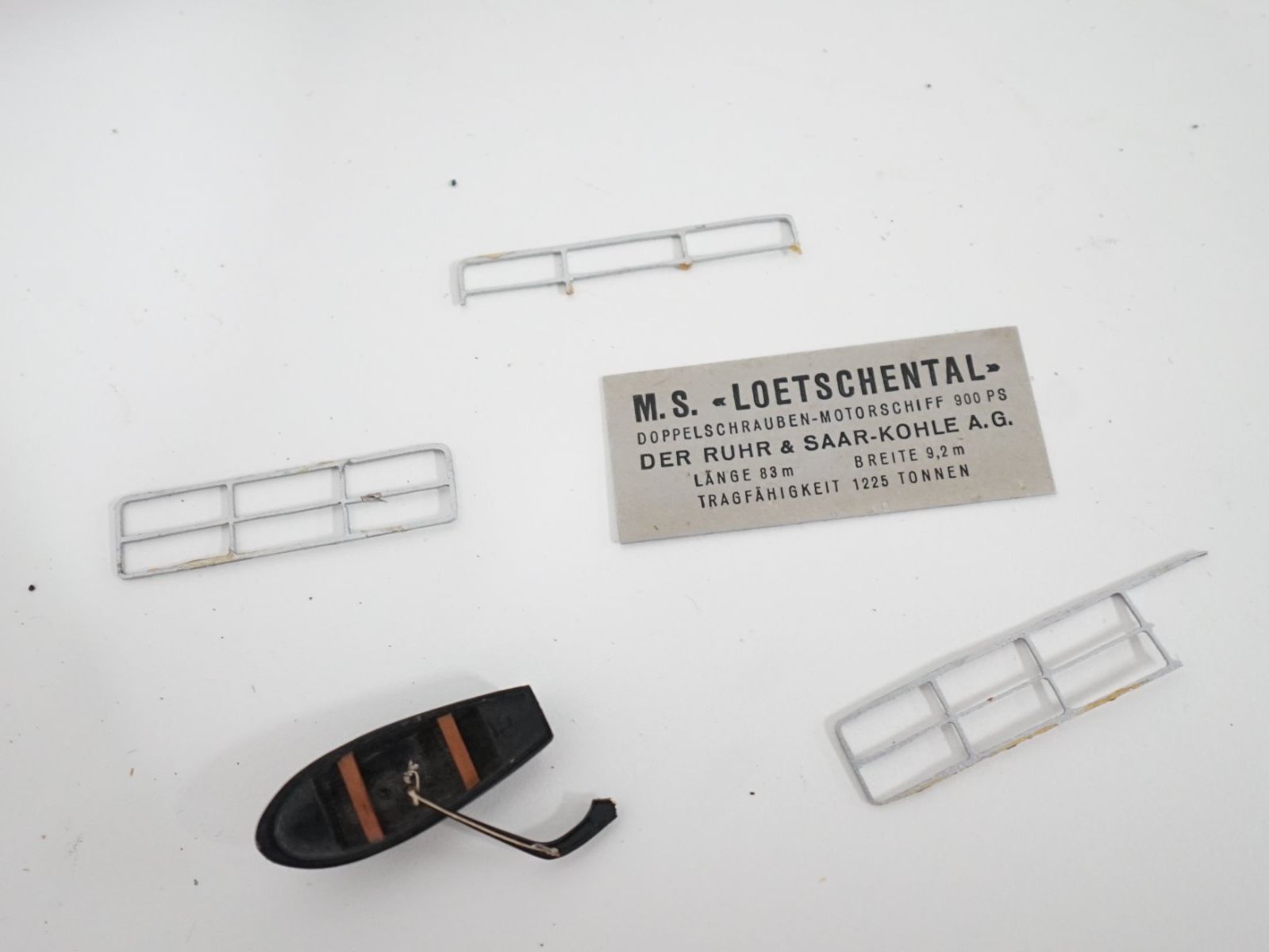 Kits de montage: Modellschiff M.S. Loetschental – D'occasion à Volketswil par brockipfannenstil 7