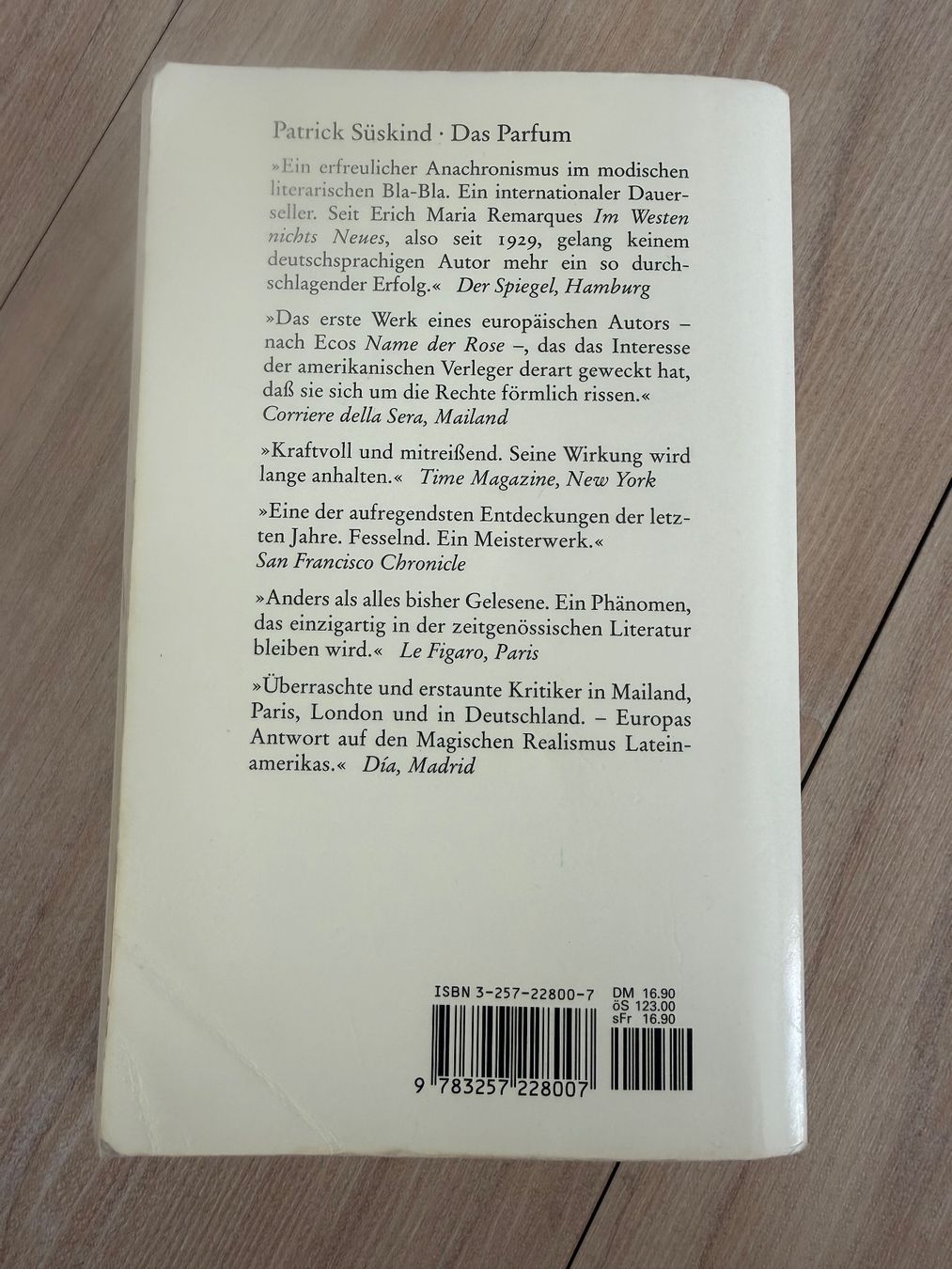 Bücher: Buch Das Parfum Patrick Süskind – Gebraucht aus Zollikon von dorean 1