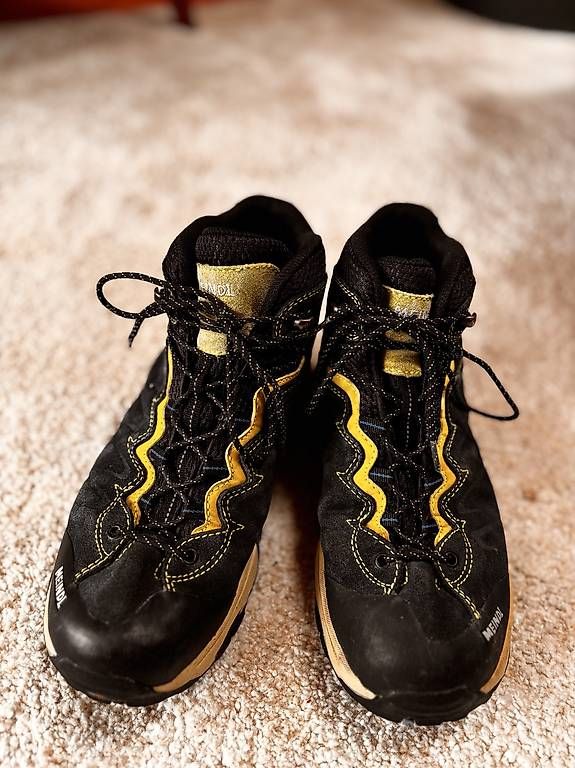 Scarpe da donna: Wanderschuhe Meindl nr 37 – Usato da Zürich venduto da camikaze
