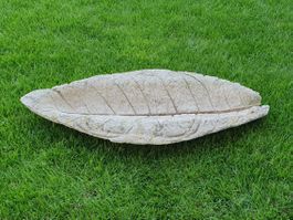 Blattschale aus Steinguss Gartendeko zum Bepflanzen