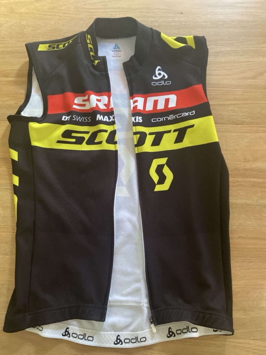 Scott Maillots de corps & Pantalons: Scott Sram Odlo – D'occasion à Chur par Kunst-Chur