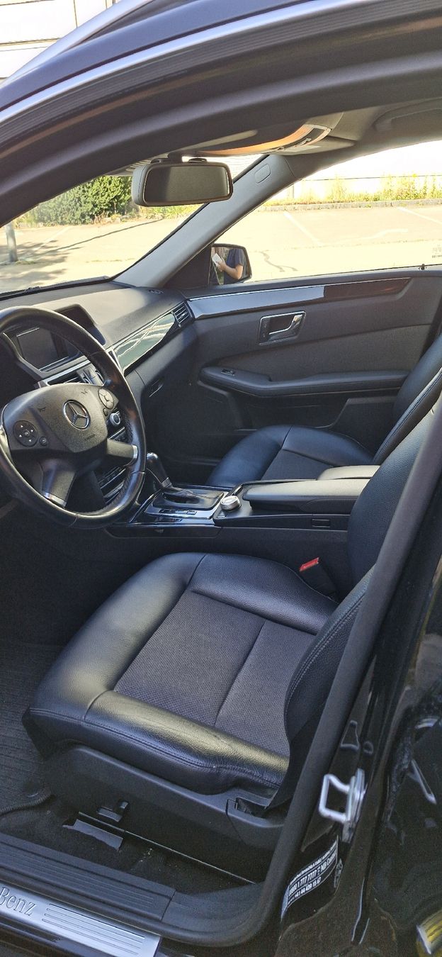 Mercedes-Benz Automobili: Mercedes benz E250 CDI 4matic  – Usato da Urtenen-Schönbühl venduto da WIND200 5
