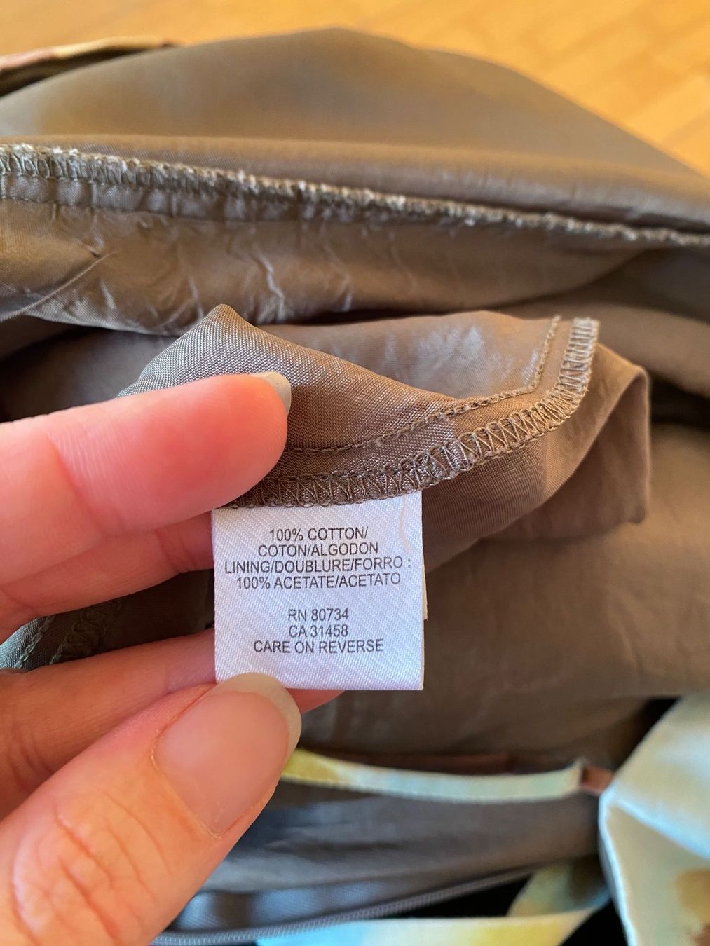Vestiti: Robe d'été BCBGMAXAZRIA taille 36-38 – Usato da Basel venduto da Maria-Alexa 7