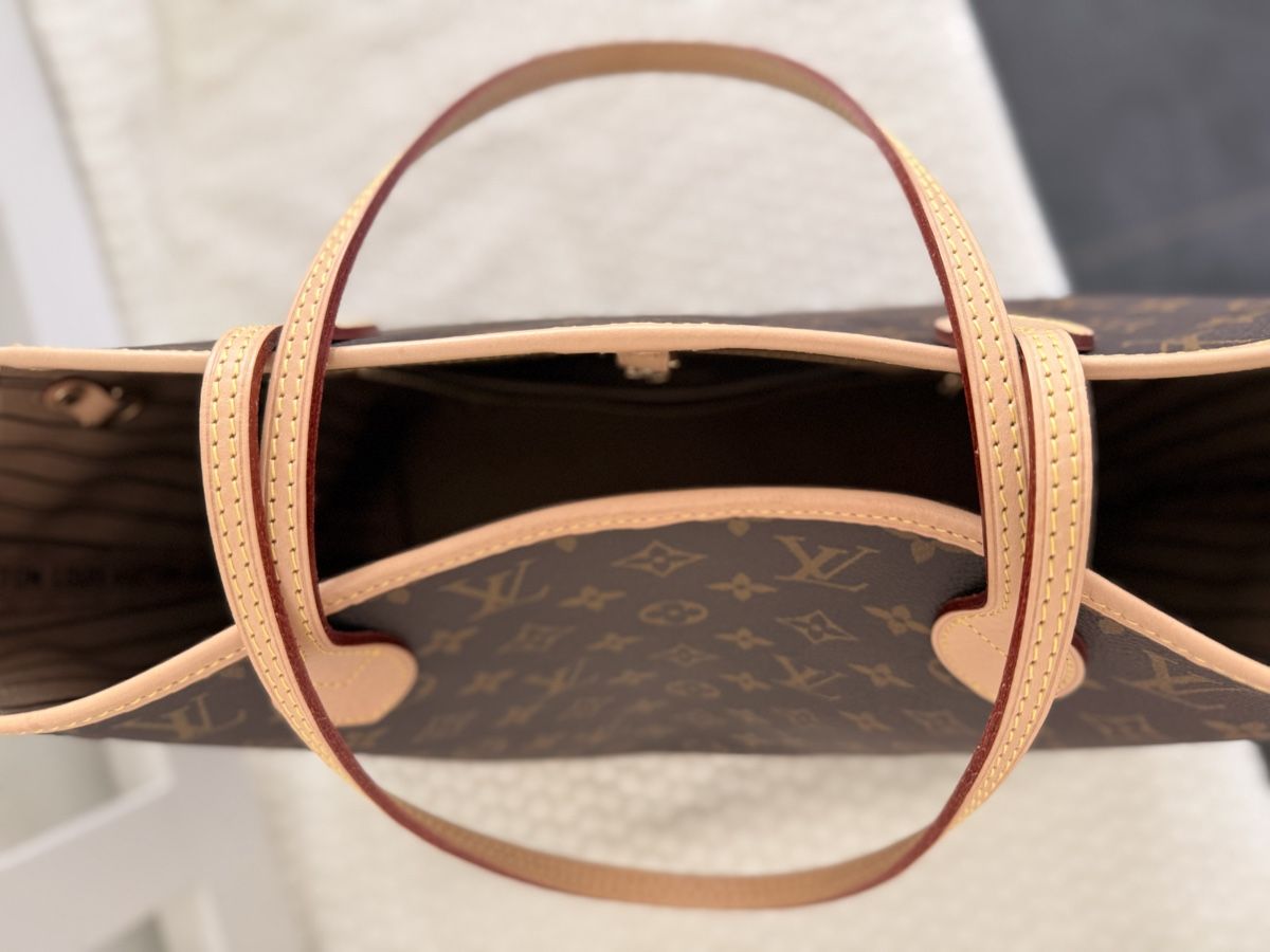 Louis Vuitton Sacs femmes: Louis Vuitton Neverfull MM Monogram  – Neuf (Voir description) à Henau par catwoman02 4