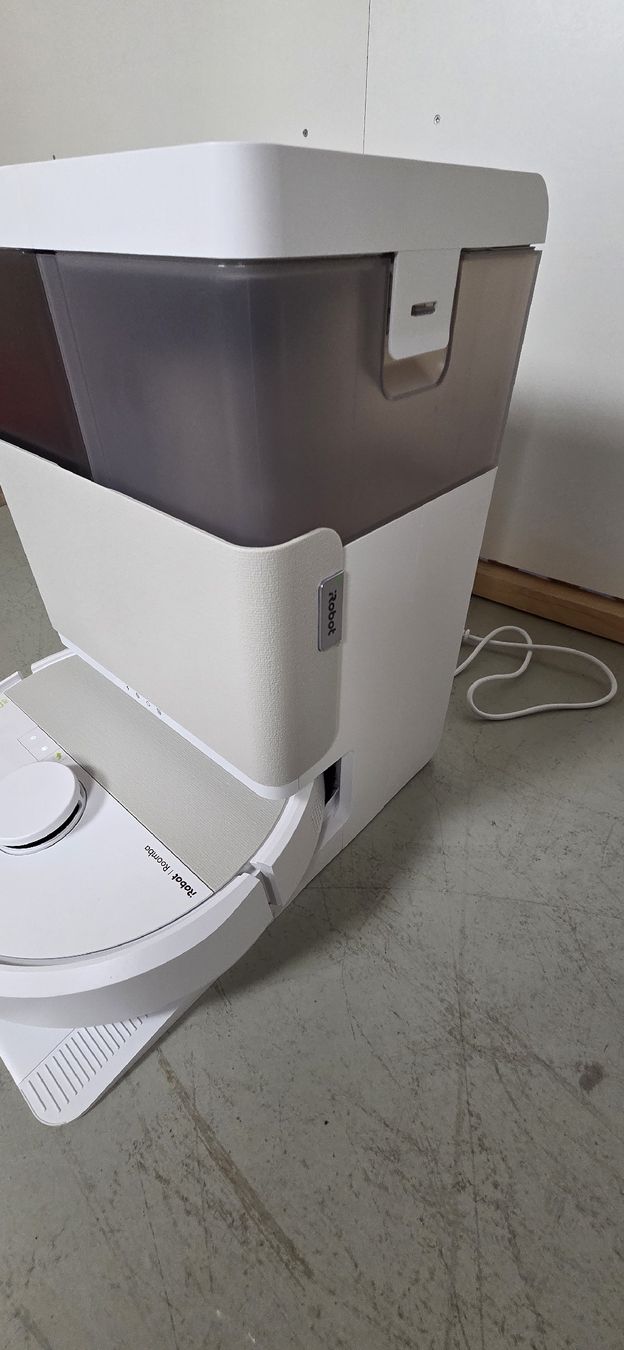 Irobot Staubsauger & Zubehör: iRobot Roomba Plus 505 Combo AutoWash – Gebraucht aus Küssnacht am Rigi von _DealFactory_ 5