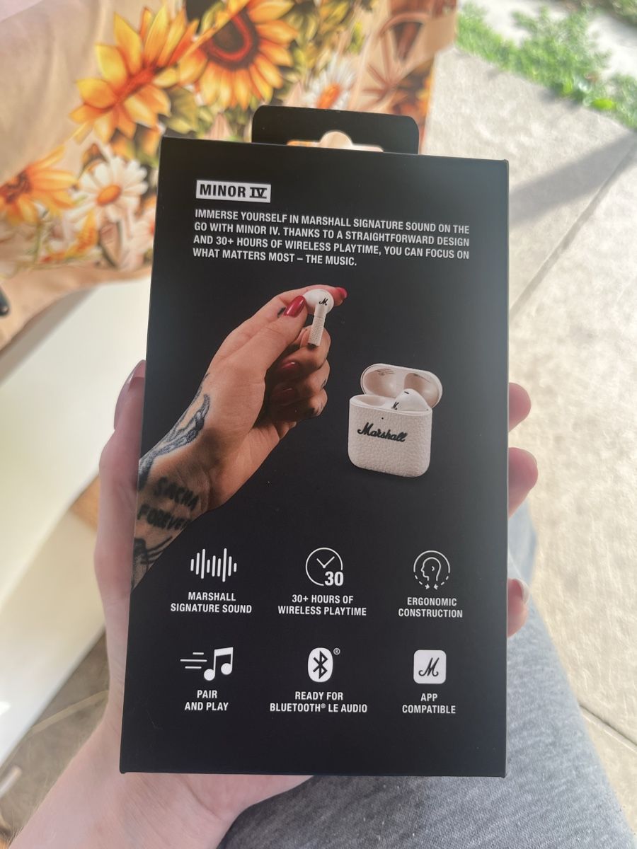 Marshall Kopfhörer: Originalverpakte Marshall Air pods Creme – Neu und originalverpackt aus Rickenbach SZ von nad_dx8r 8