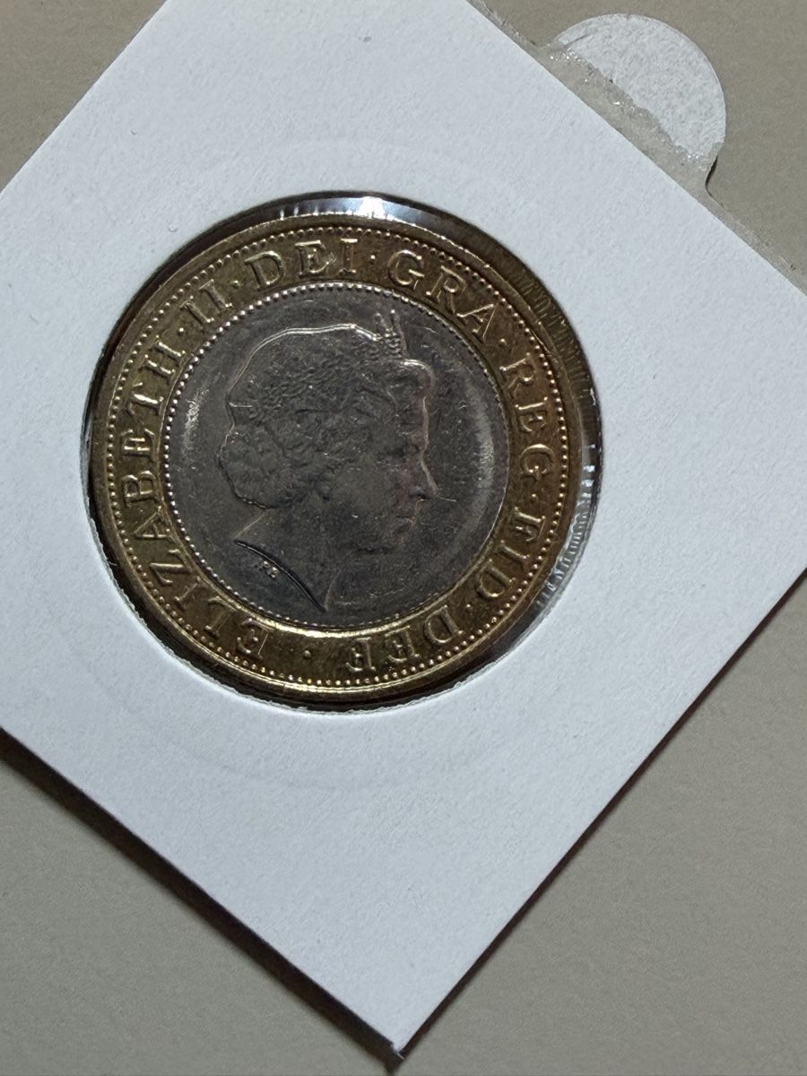 Toutes les monnaies: GB - 2 pound - 2013 - Dessin Celte – D'occasion à Payerne par Mike1682 1