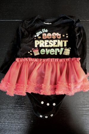 Schmuckes Kleid 6-9 Mte