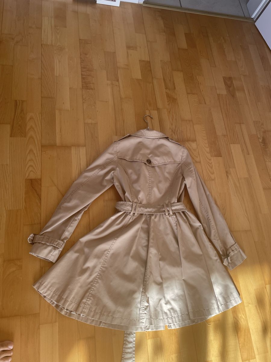 H&M Cappotti: Trenchcoat beige – Usato da Full-Reuenthal venduto da Mimi_1986 4