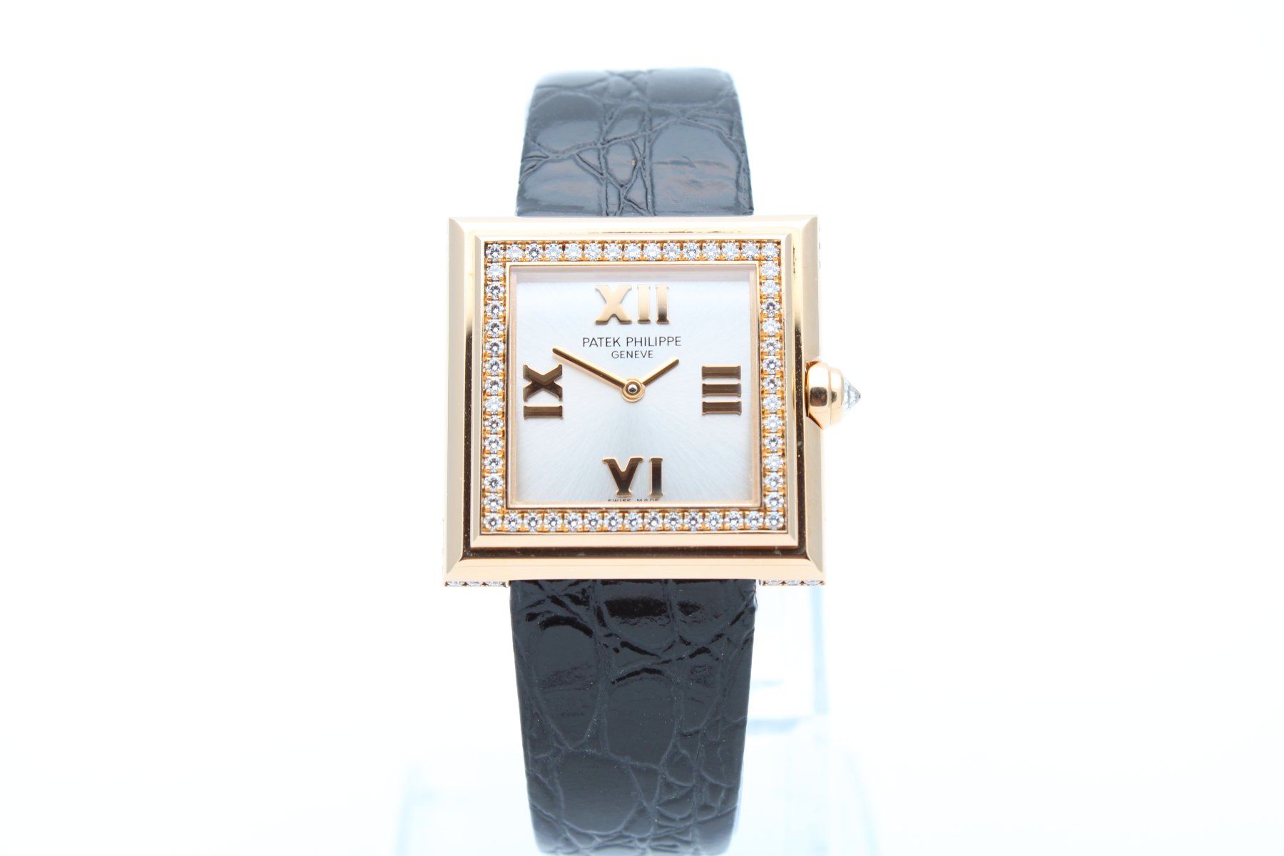 Patek Philippe Orologi: Patek Philippe Gondolo 18K ref. 4868R-001 mit Papier – Usato da Brüttisellen venduto da AlphaOmega05
