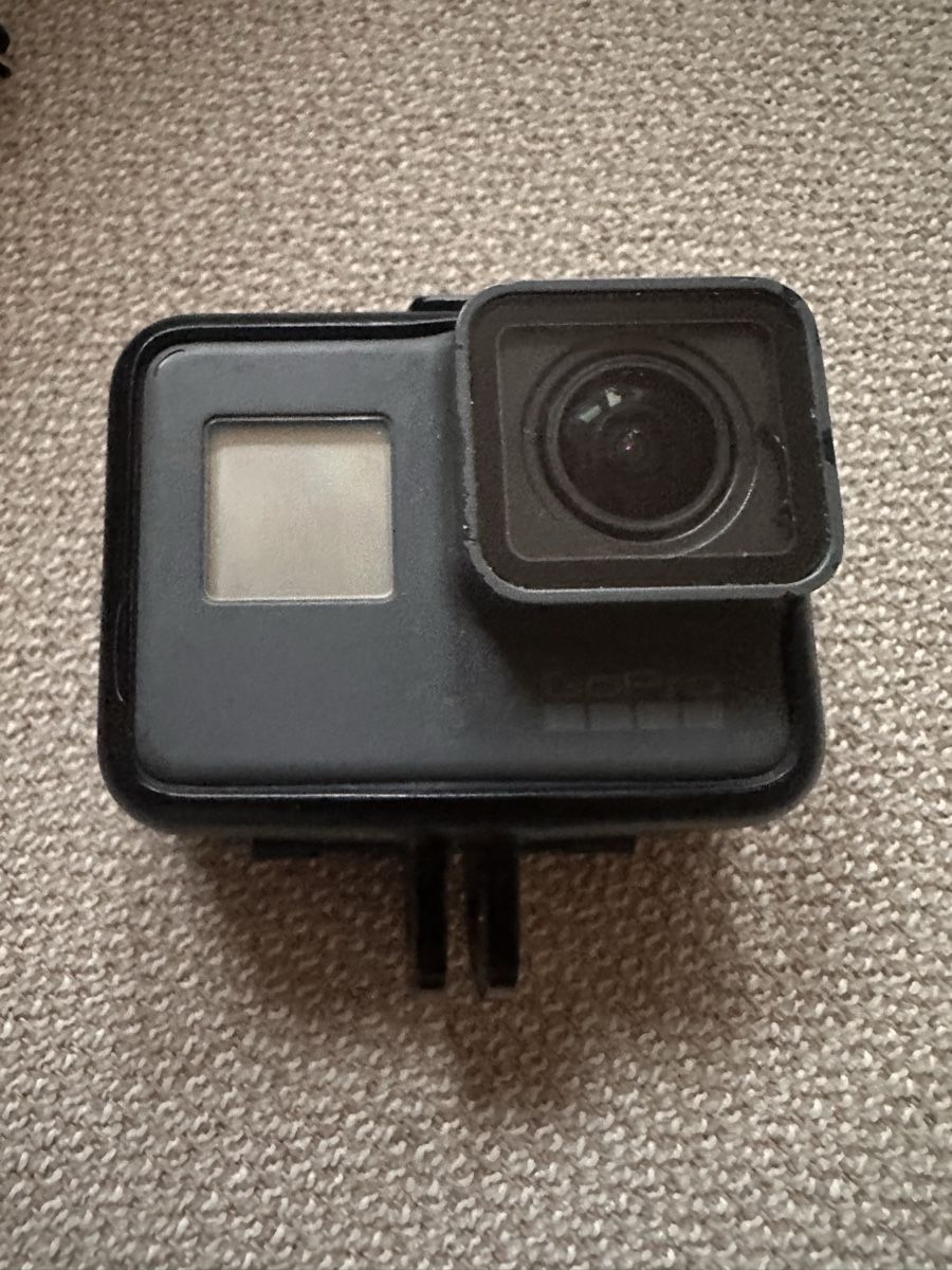 Gopro Action Cam: GoPro Hero 6 Black + Accessories – Nuovo (secondo la descrizione) da Zürich venduto da chayen 4