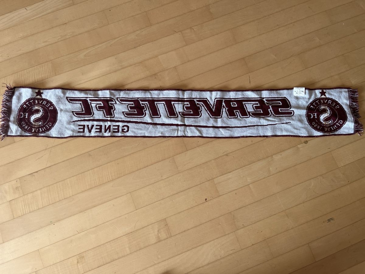 Foulard & Sciarpe: Servette FC Écharpe Schal – Usato da Wallisellen venduto da theadicts77 1