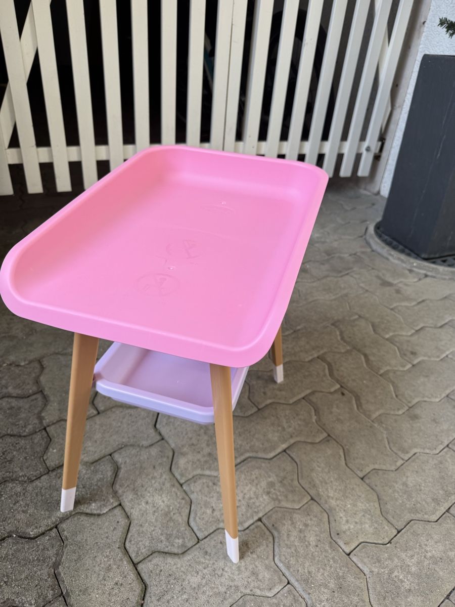 Giocattoli: Pink Baby Changing Table with Storage - Summer Ready! – Usato da Männedorf venduto da Vile554480 1