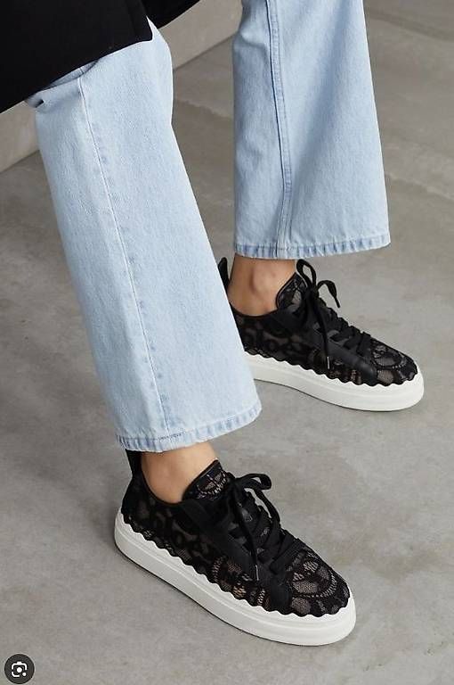 Chaussures femmes: Chloé Lauren Sneaker mit Spitze – D'occasion à St. Gallen par Sabrinaaa