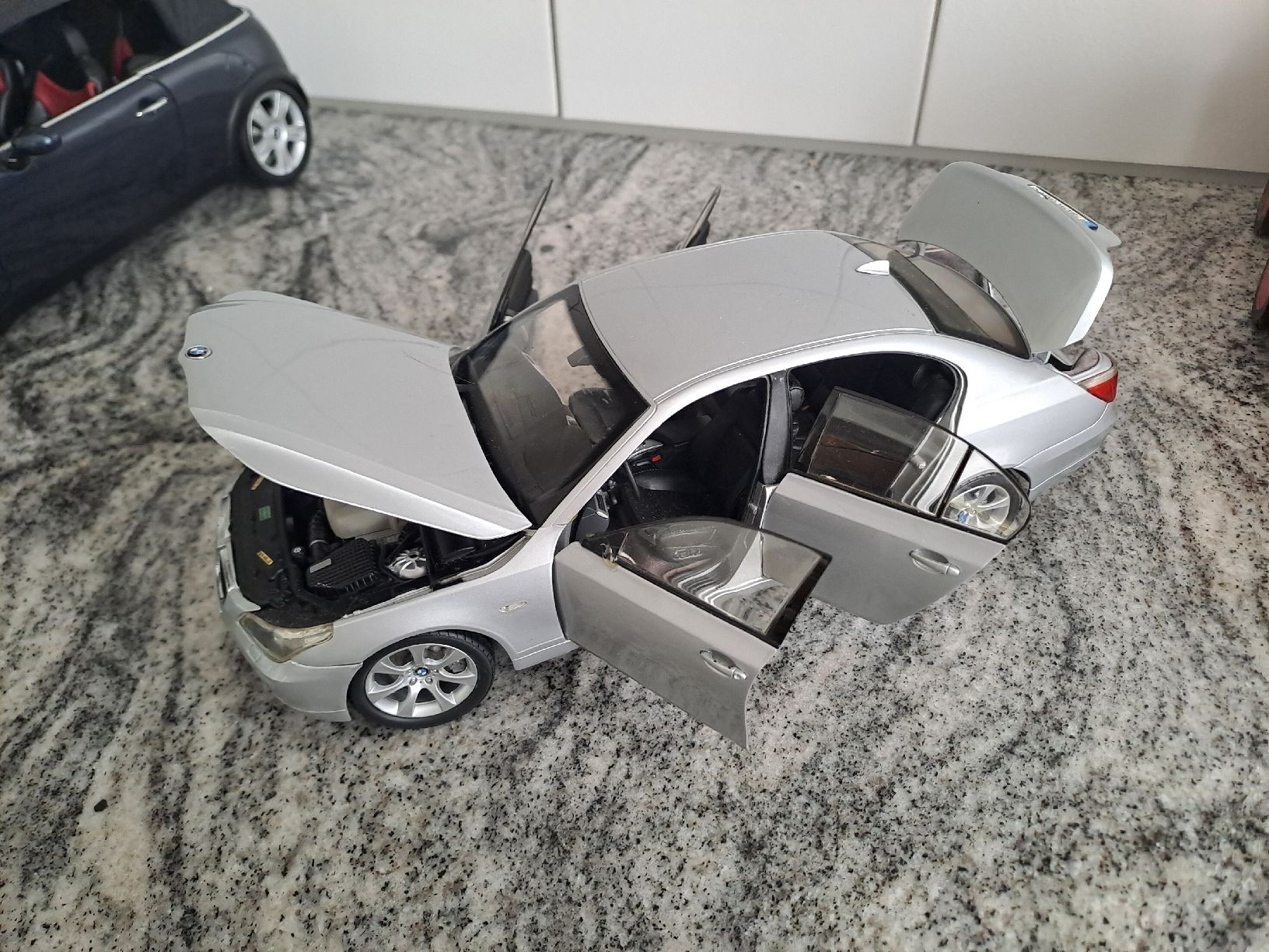 Spielzeuge: Konvolut Spielzeugautos div. Marken – Gebraucht aus Rickenbach LU von bishiida 5