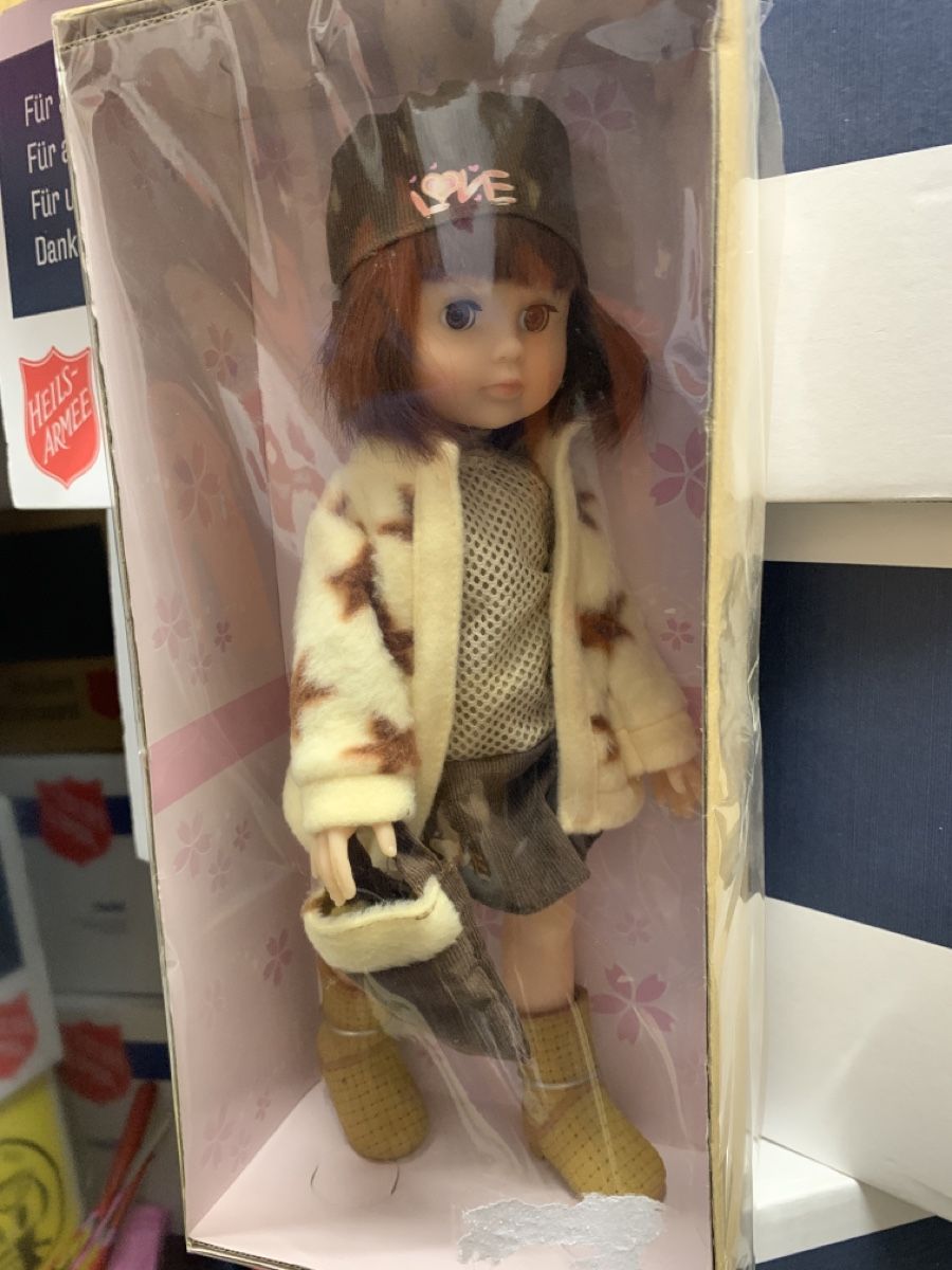 Puppen: Hübsche Puppe – Neu (gemäss Beschreibung) aus Zürich von Gypsi