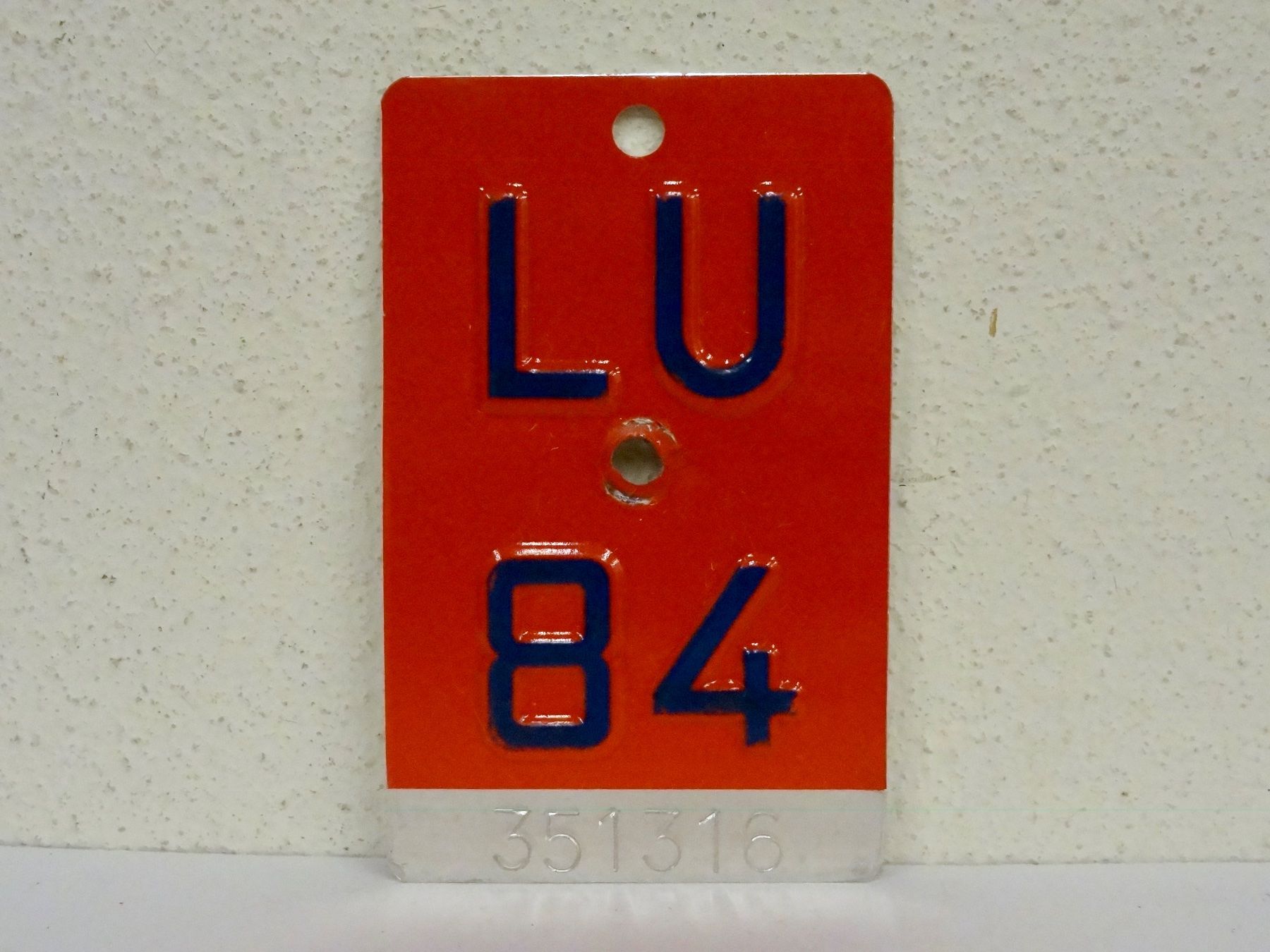 Insegne: LU 84 VELONUMMER - FAHRRADSCHILD – Usato da Kerzers venduto da zimmergruen