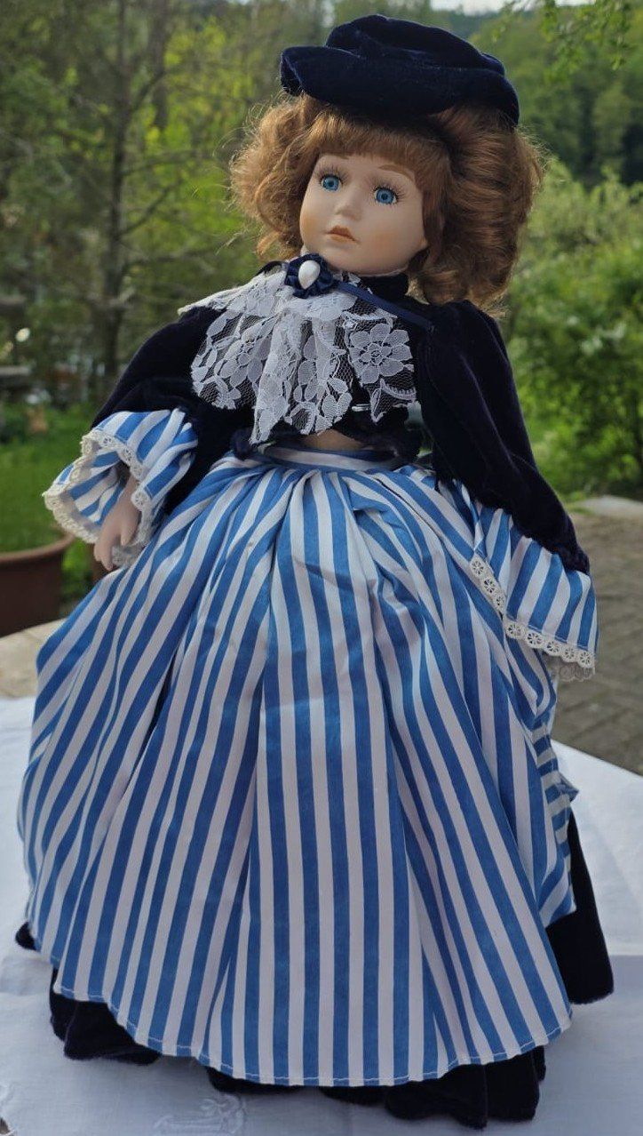 Bambole: Wunderschöne Puppe – Usato da Wolfhalden venduto da Elisabeth_b