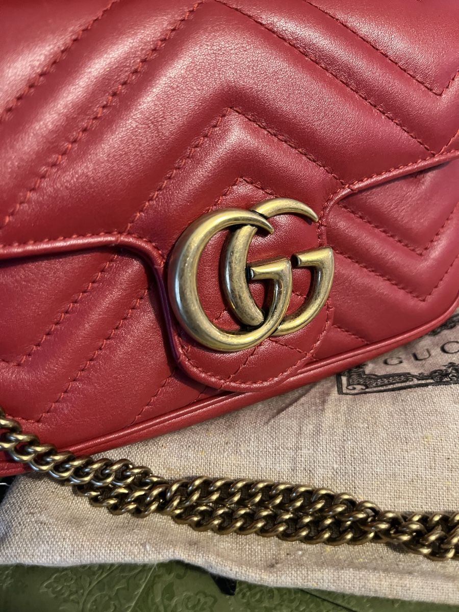 Gucci Borse da donna: Gucci Marmont Super Mini Matelassé Tasche – Nuovo (secondo la descrizione) da Gossau SG venduto da DeRiE 2