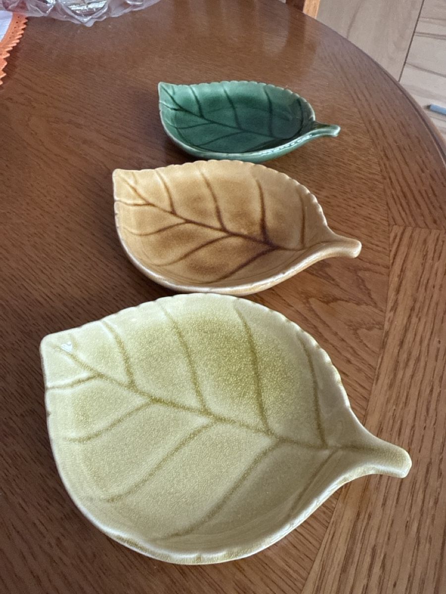 Set di piatti: Lot de 3 petites assiettes  – Nuovo (secondo la descrizione) da Cartigny venduto da Kelly.11 1