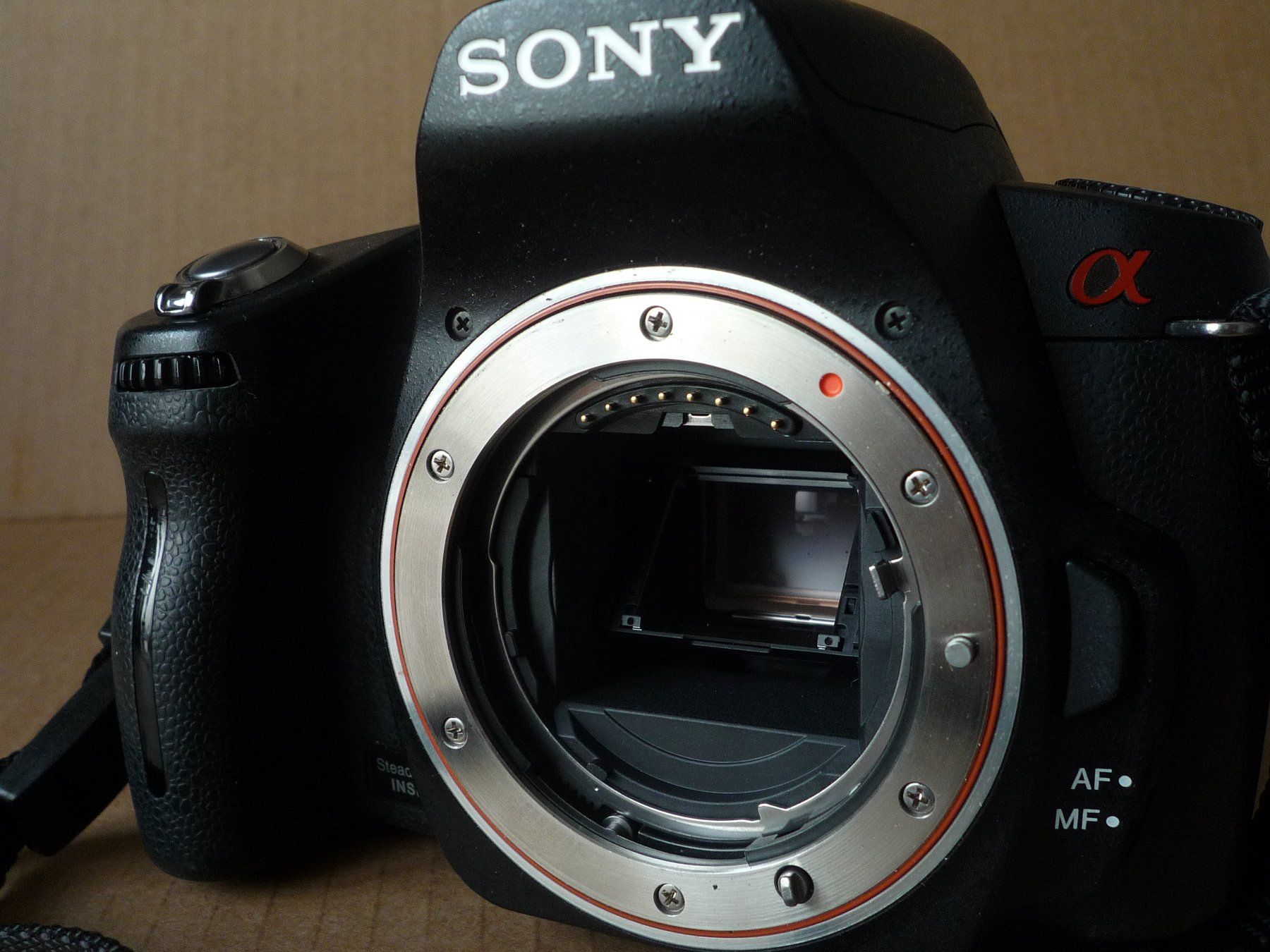 Sony Fotocamera: SONY Alpha290  - Gehäuse mit Objektiv 18-55mm plus Akku – Usato da Flims Waldhaus venduto da Gutveina 5