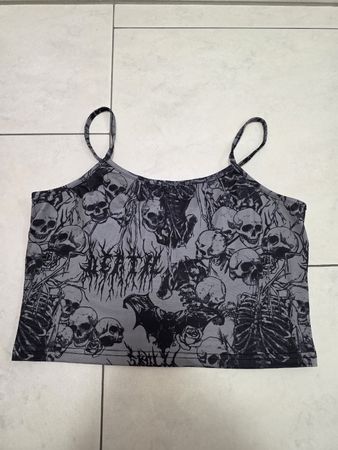 Top mit Totenkopf-Print Groesse L neuwertig
