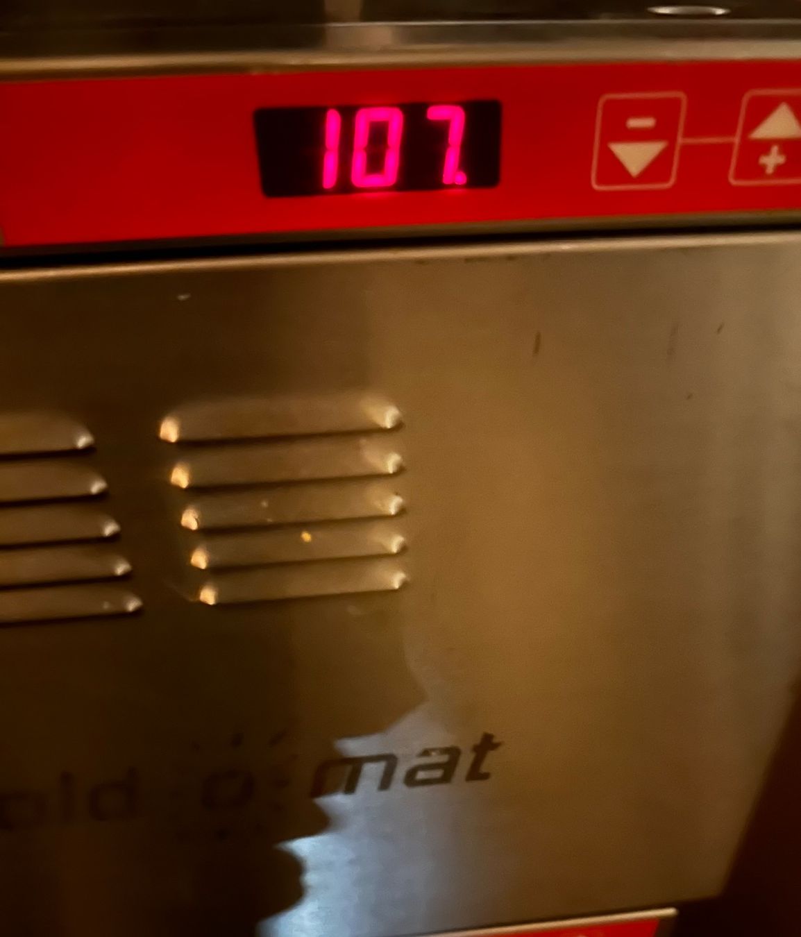 Hugentobler Cuisines complètes: Hold o Mat – D'occasion à Château-d'Oex par rom_8cjp 1
