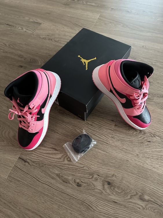 Nike jordan mid 1 38 hotsell