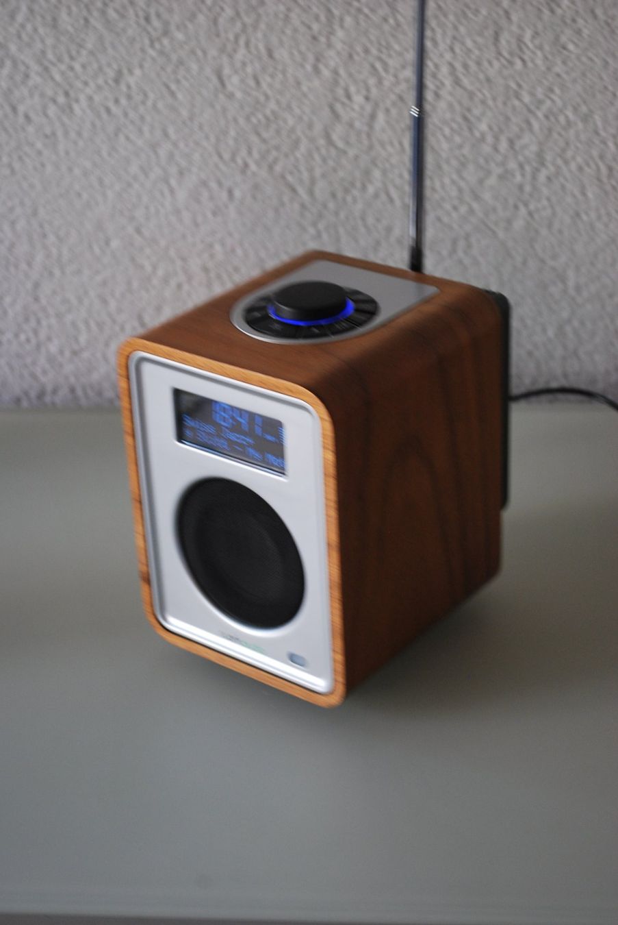 Ruark Radio: Ruark Audio Radio mit FM/DAB/AUX – Usato da Ennetbaden venduto da Rosen1 4