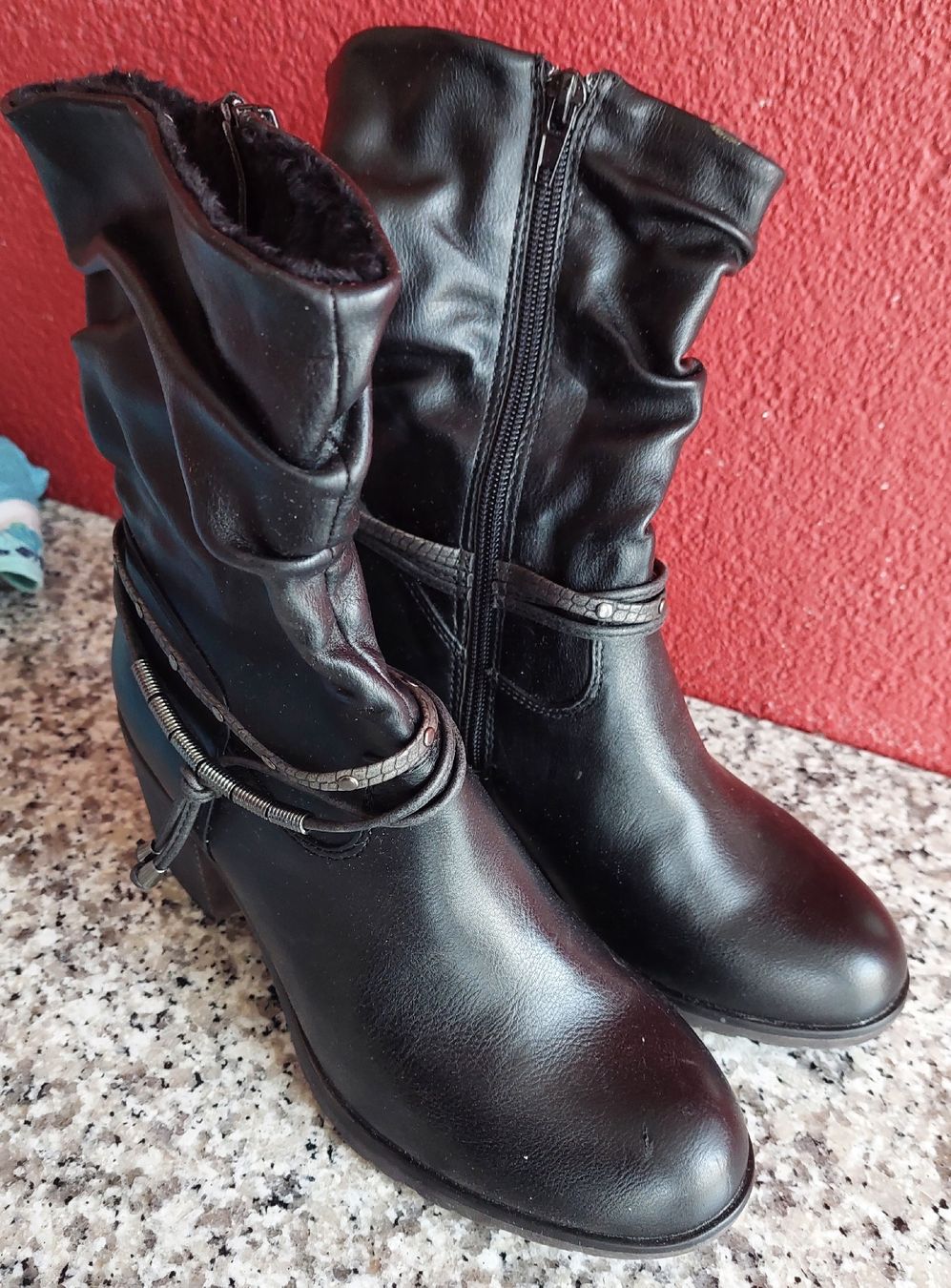 Scarpe da donna: Stiefel Pesaro #37 – Usato da Stettlen venduto da Dolores1987 2