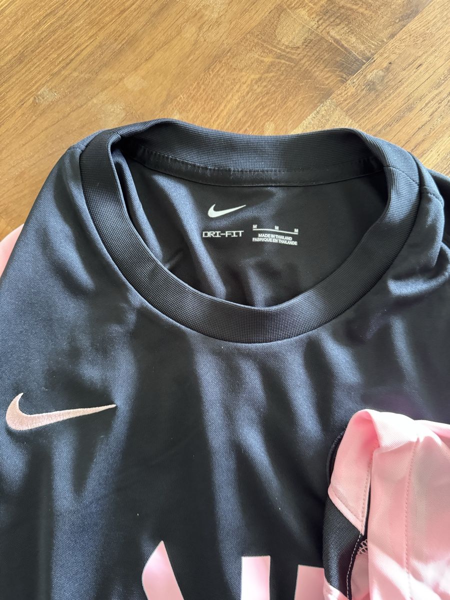 Canottiere & Pantaloni: Paris Saint-Germain Jersey - Stylish and comfortable! – Usato da Zürich venduto da ErnstS_23 2