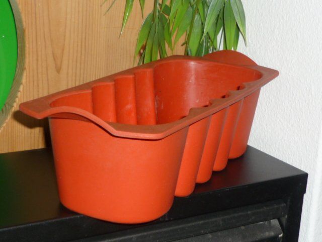 Tupperware Contenitori & Simili: TUPPERWARE FÜR KUCHEN – Usato da St.Gallen venduto da Anso 2