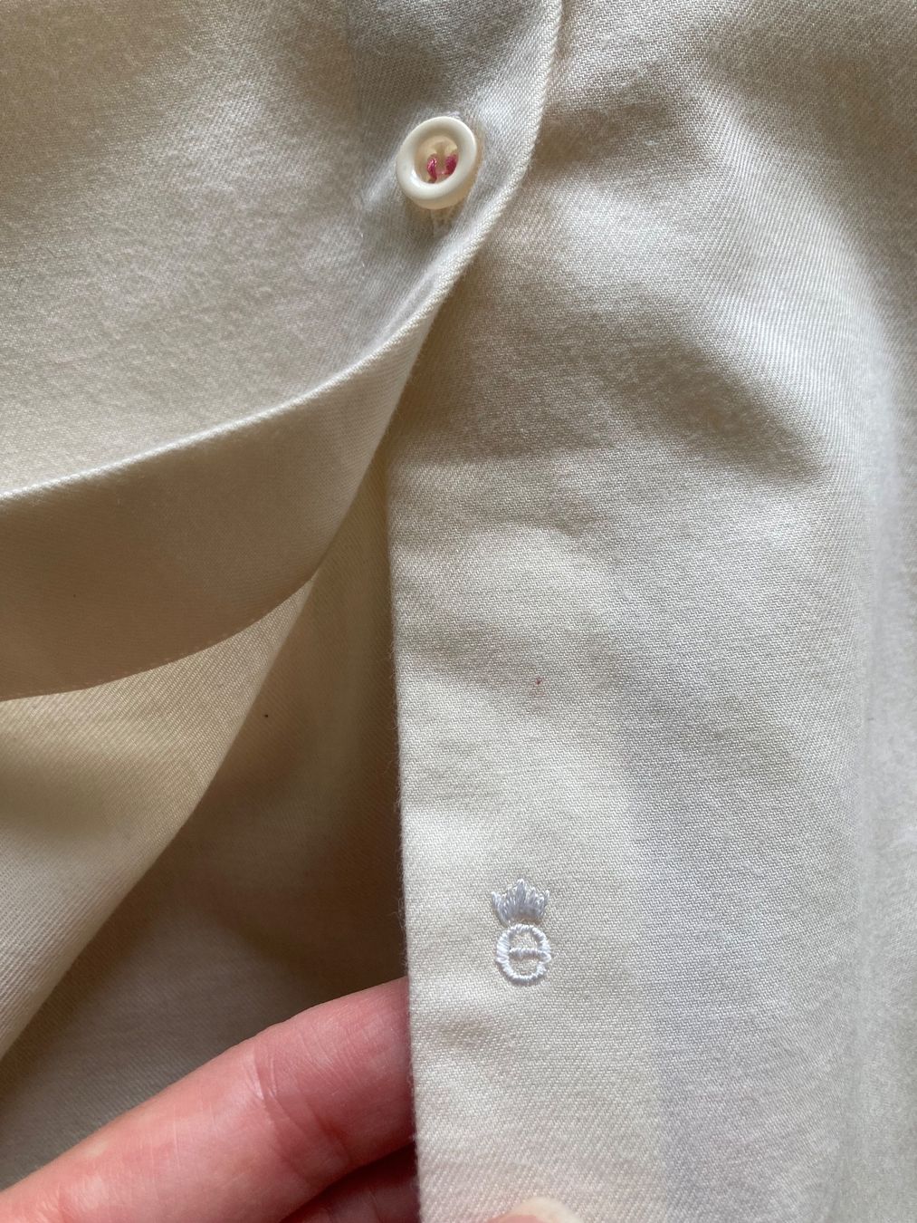 Eterna Camicette: Eterna Shirt cream size 42 – Usato da Zürich venduto da Maki333 3