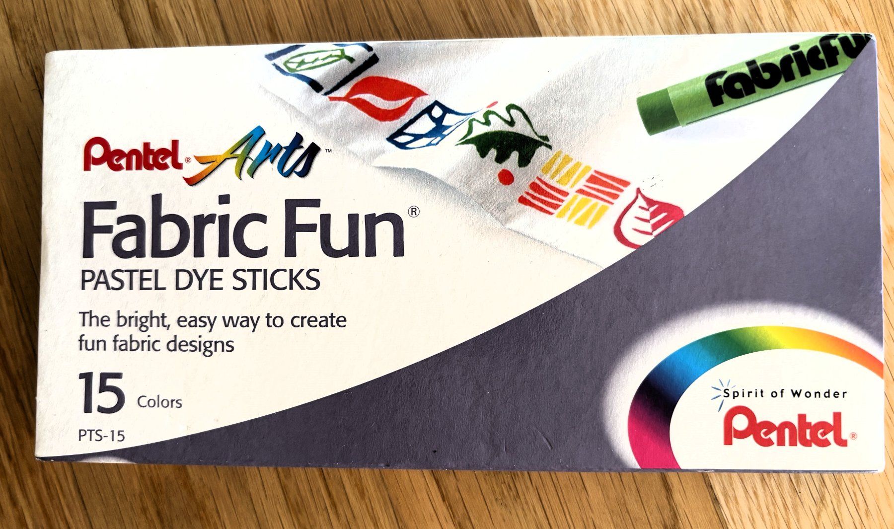 Penna & Evidenziatori: Pentel Fabric Fun Textilstifte 15 Farben neu – Nuovo e nell'imballaggio originale da Riehen venduto da vendita