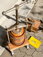 Fruchtpresse und Zerkleinerungsmühle
