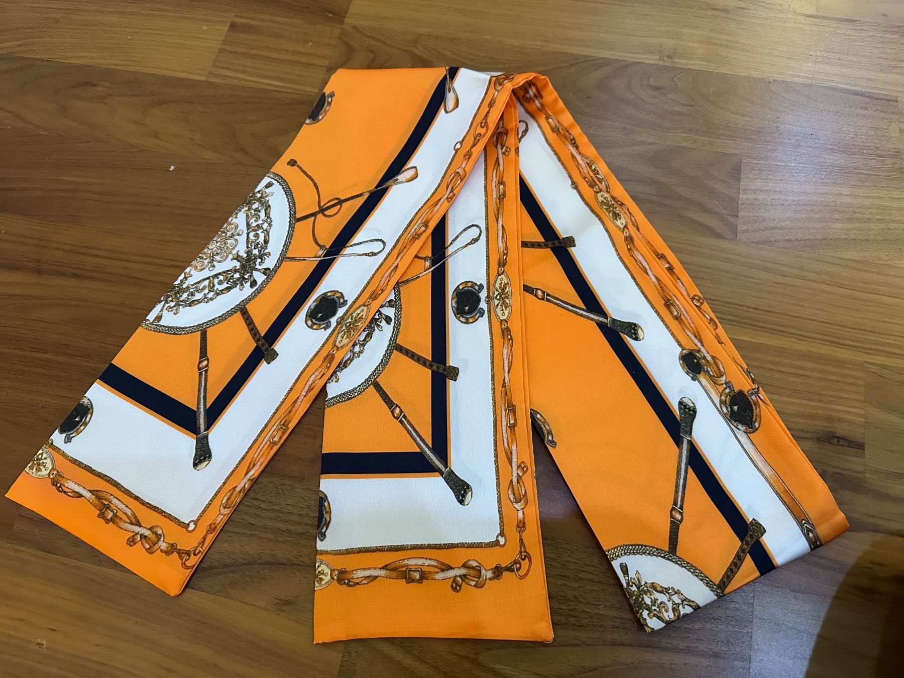 Foulard & Sciarpe: Lässiges Twilly – Nuovo e nell'imballaggio originale da Hittnau venduto da LuxAndMore