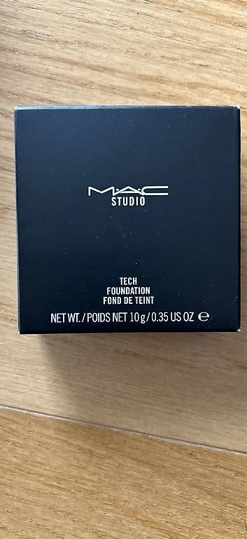 Make-up: MAC STUDIO Tech Foundation - NW44 – Gebraucht aus Reinach BL von Tom4142CH