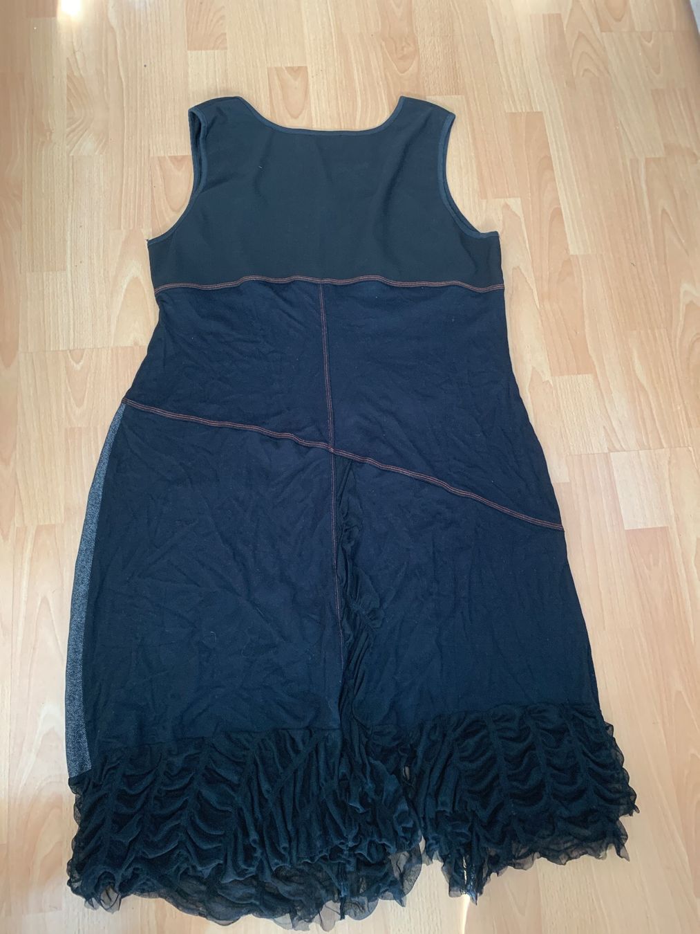 Kleider: Jolie robe longue Squize taille 48 – Gebraucht aus MEYRIN von Gwendo10 1
