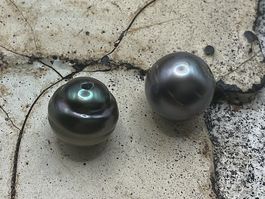 2 loose Tahitiperlen, grau 10 bis 11mm