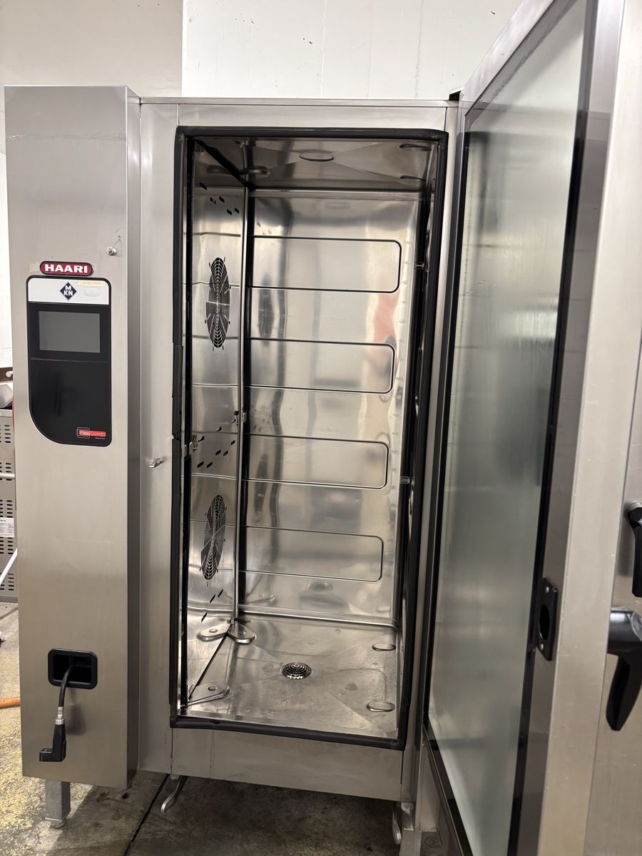 Forni: MKN Combi Steamer Profi 2 Stück – Usato da Dietikon venduto da dia_y8y5 5