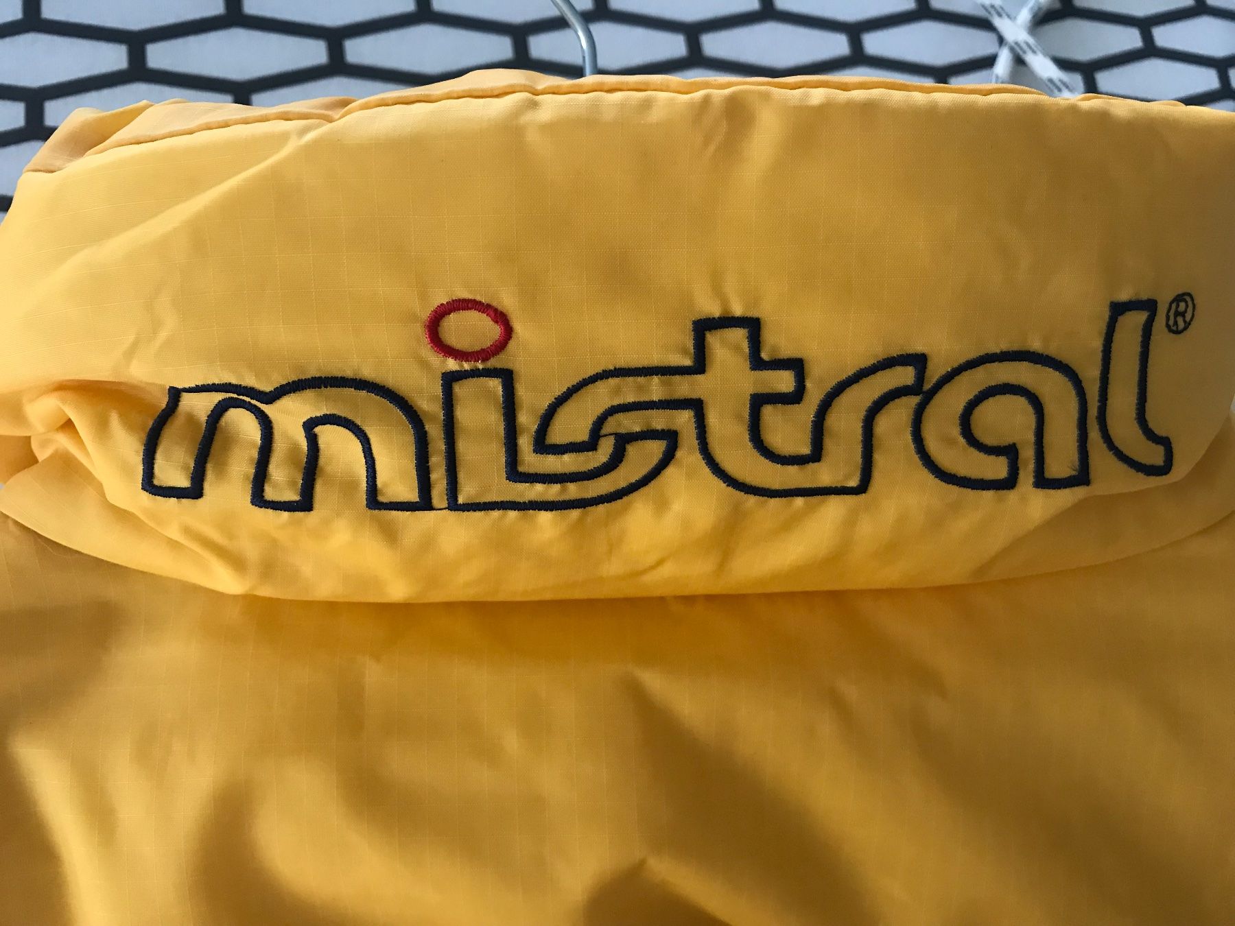 Giacche: Mistral Daunenjacke gelb – Usato da Niederteufen venduto da mix18