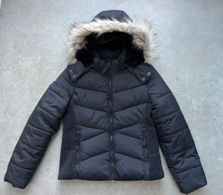 H&M Winterjacke schwarz Gr. 140