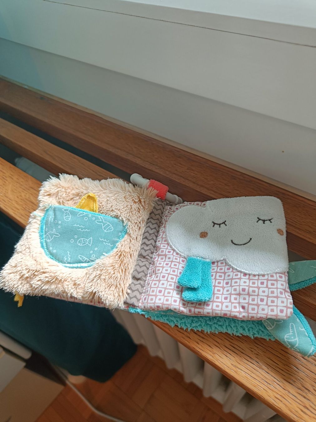 Spielzeuge: Stoffbüchlein Baby Bär – Gebraucht aus Zürich von atau 1