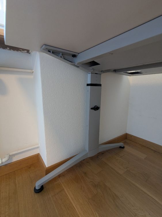Lista Scrivanie: Schreibtisch – Usato da Winterthur venduto da nohi93 3